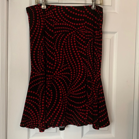 NWOT!!!! George stretch black and red printed long skirt. - Picture 1 of 8